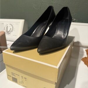 Michael Kors Black Pointed Heels